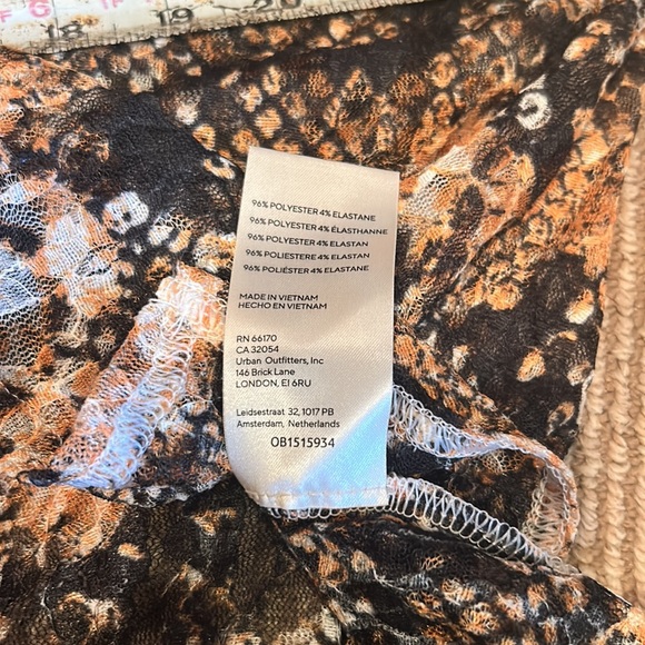 (5 for $75) NWT FREE PEOPLE about for the night oversized top in snake combo - Picture 12 of 13